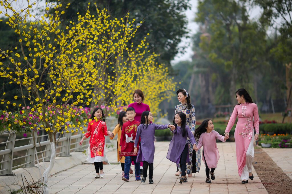Traveling Tet's holiday activities