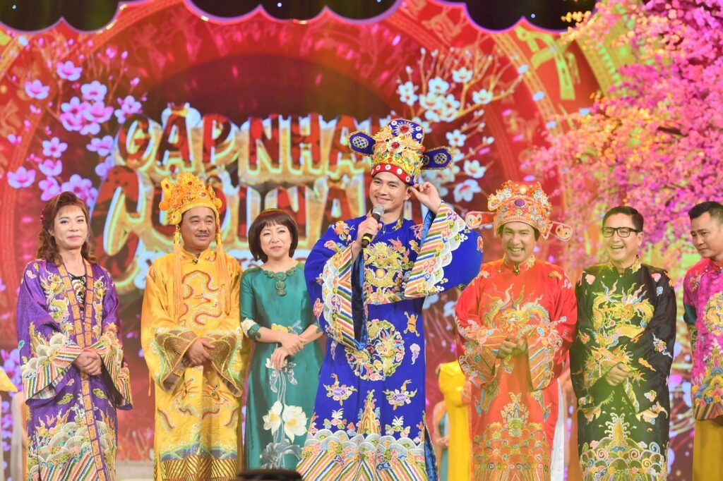 Tet's holiday activities