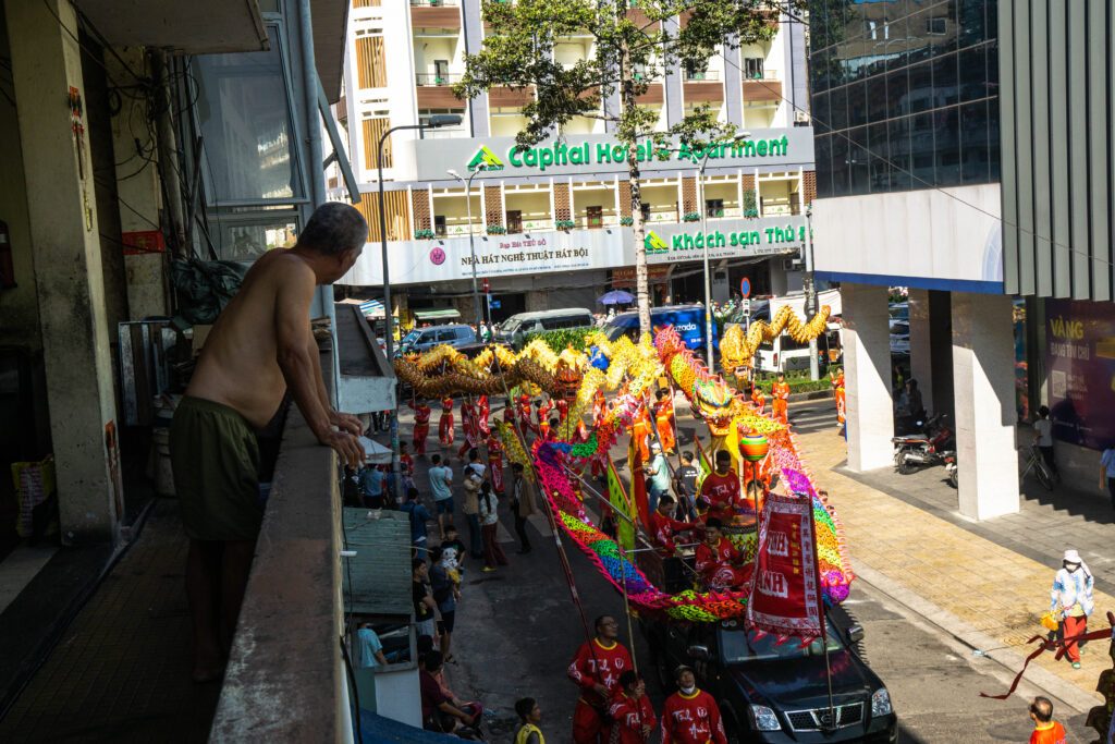 saigon cholon chinatown discovery