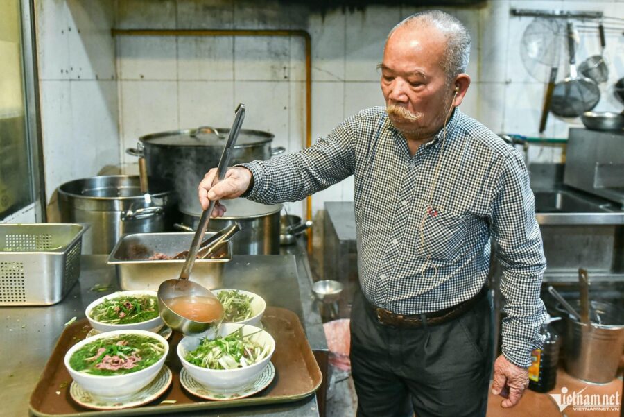 place to eat pho hanoi