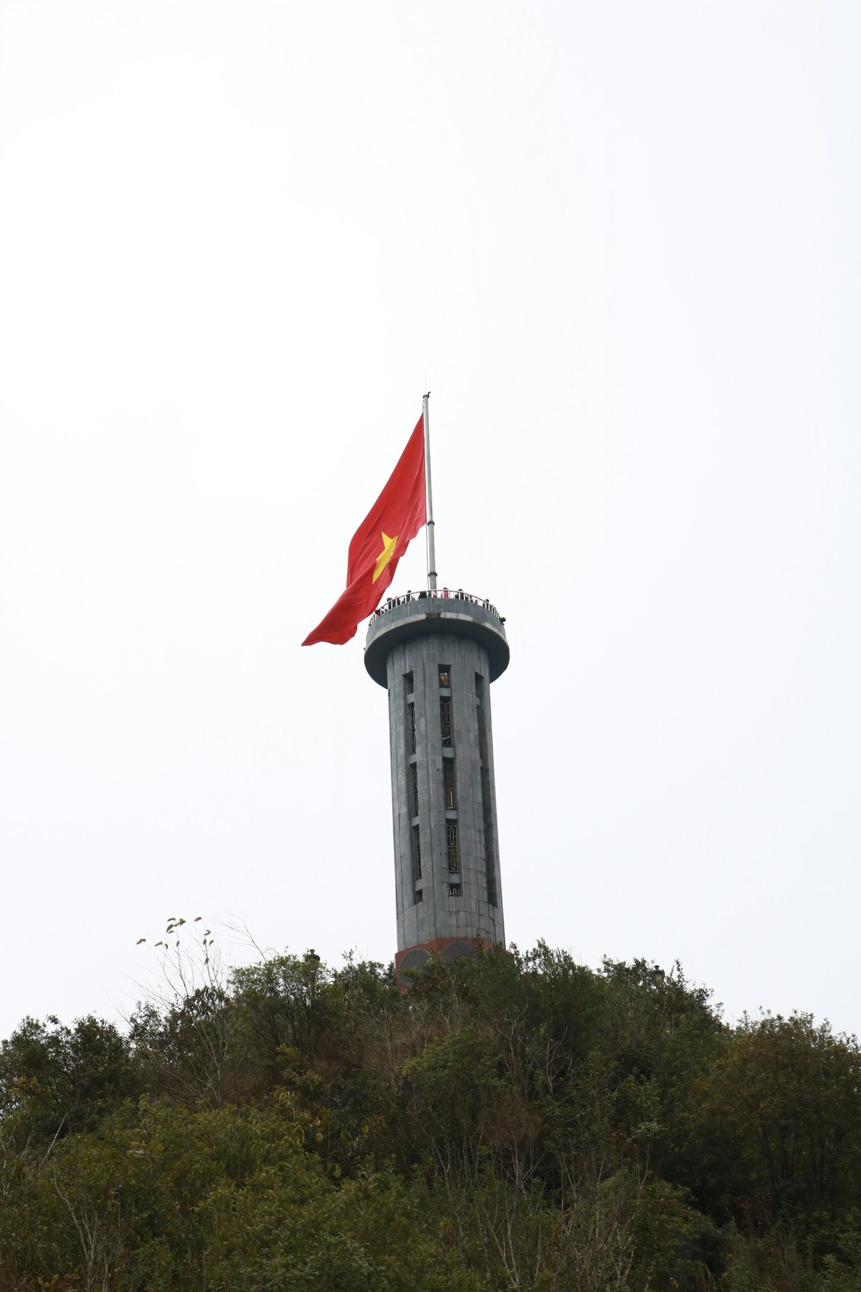 lung cu flag tower 