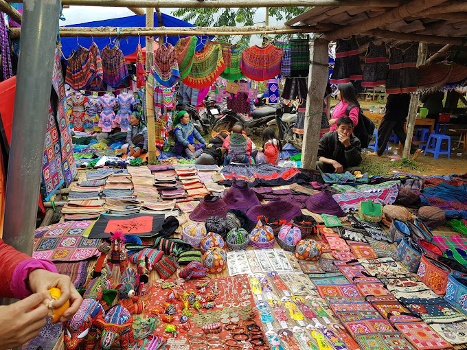 coc ly market sapa
