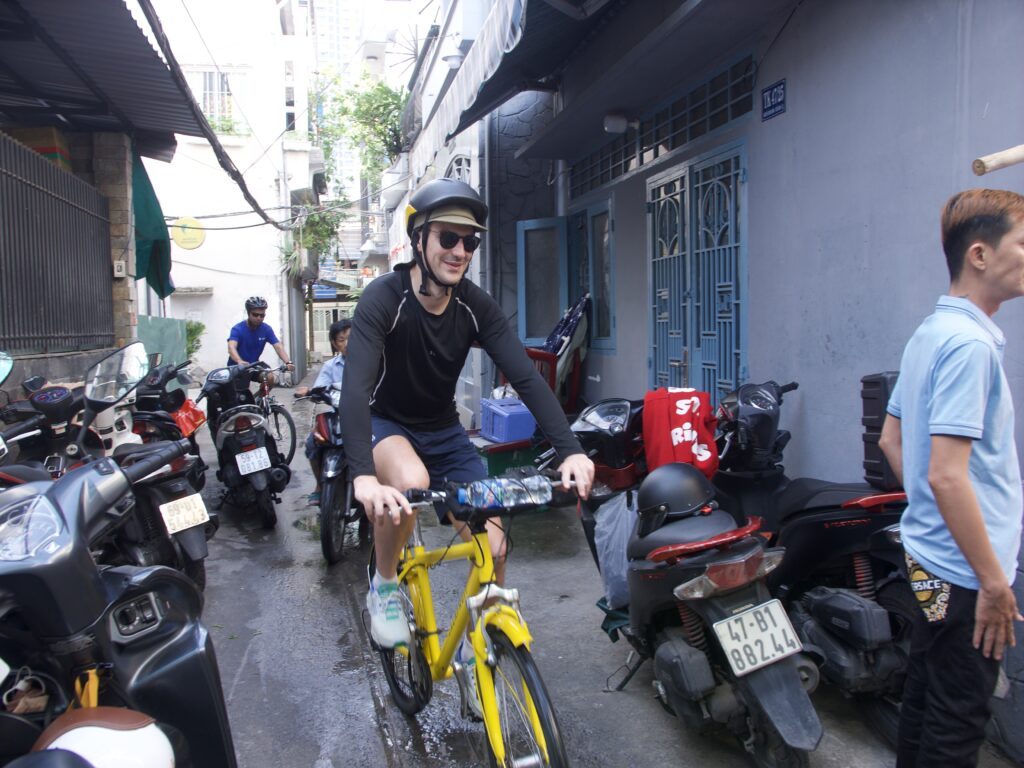 ho chi minh city cycling tour