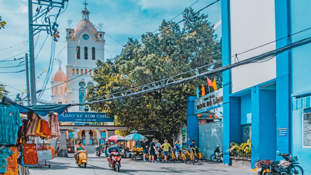 ho chi minh city cycling tour