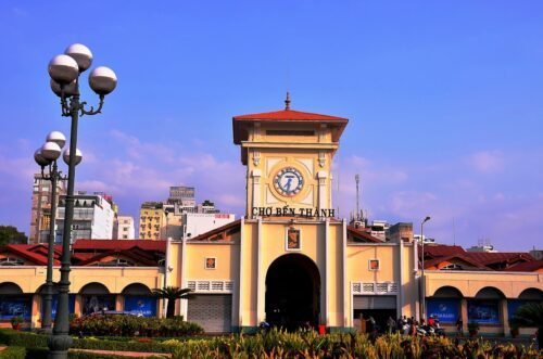 Shopping at Ben Thanh Market