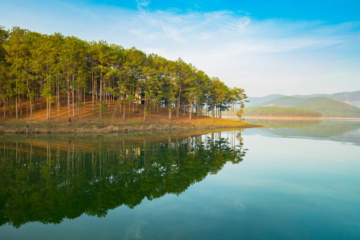 Tuyen Lam Lake