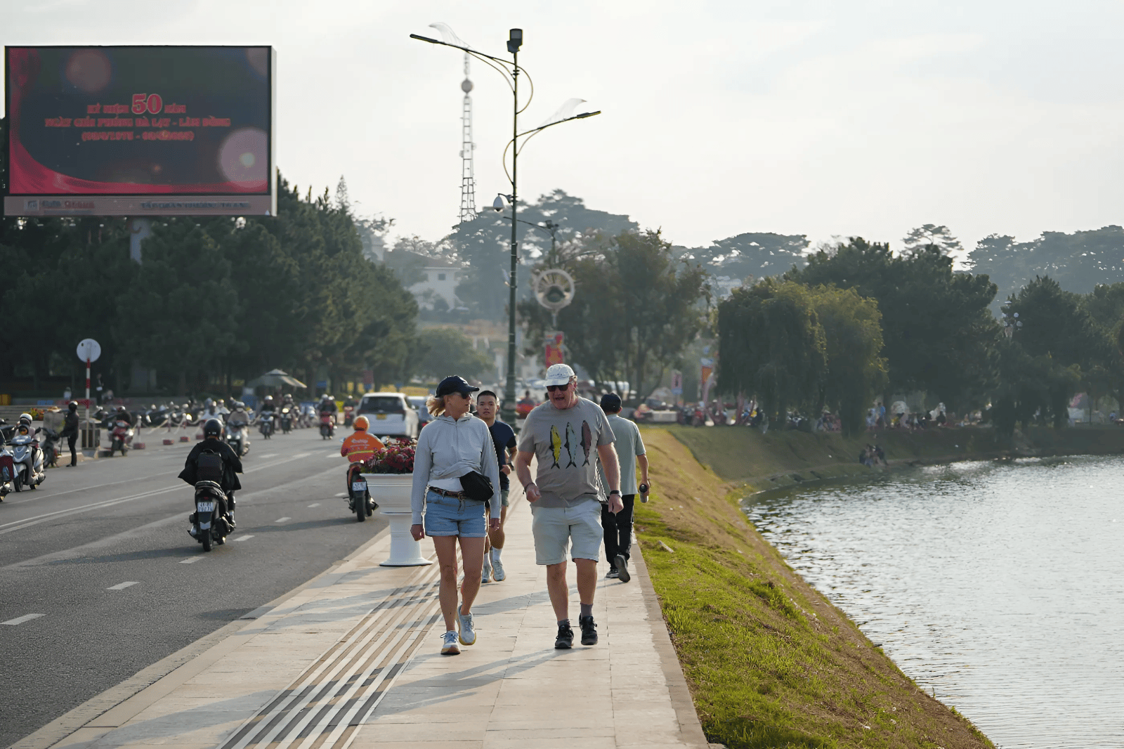 xuan huong lake