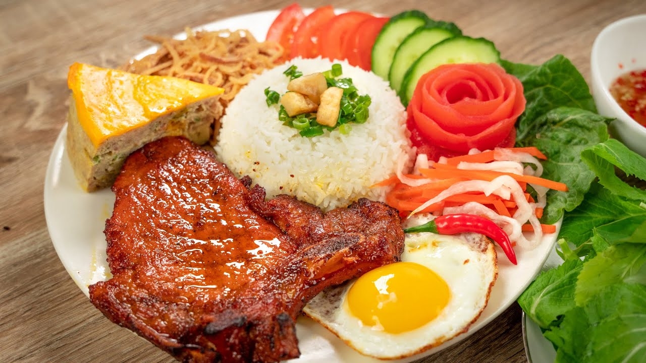 3 days in Ho Chi Minh City - eat Cơm Tấm
