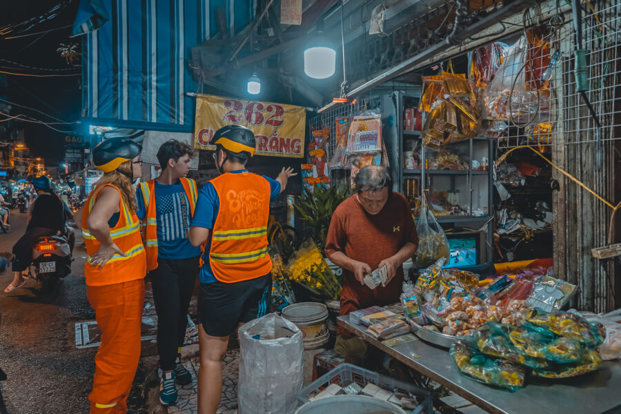 ho chi minh night market