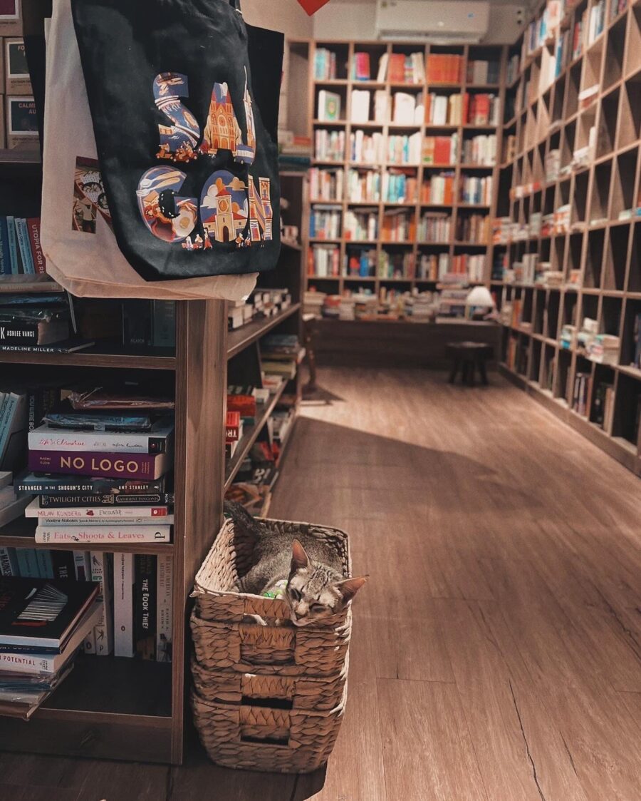 english bookstore