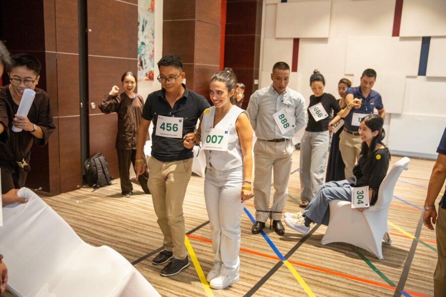 team building game