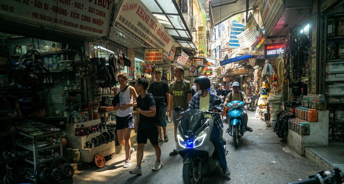 Explore Ha Noi's Old Alleys _off the beaten path tour_Jackfruit