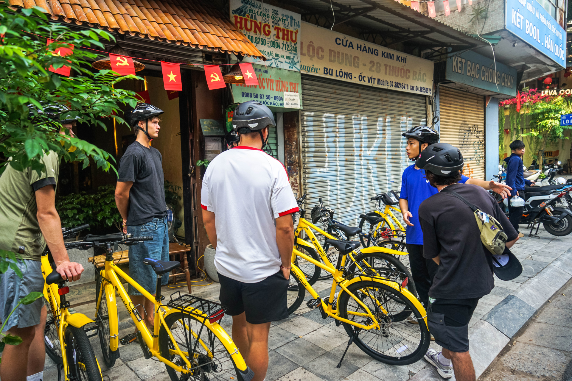 hanoi bike tourcorporate event team building activities-jackfruit adventure