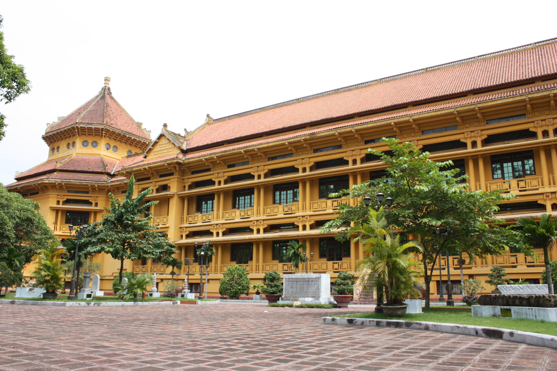 old building in hanoi