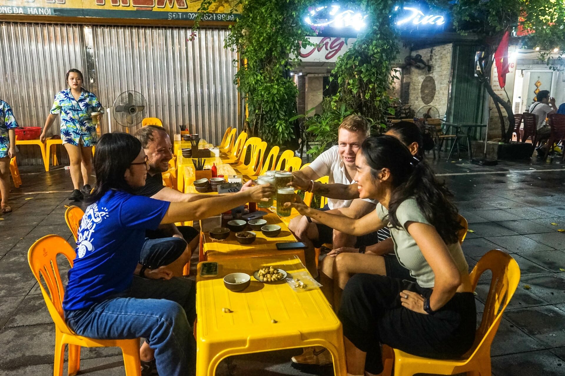 3 day itinerary hanoi includes ta hien beer street - Jackfruit Adventure
