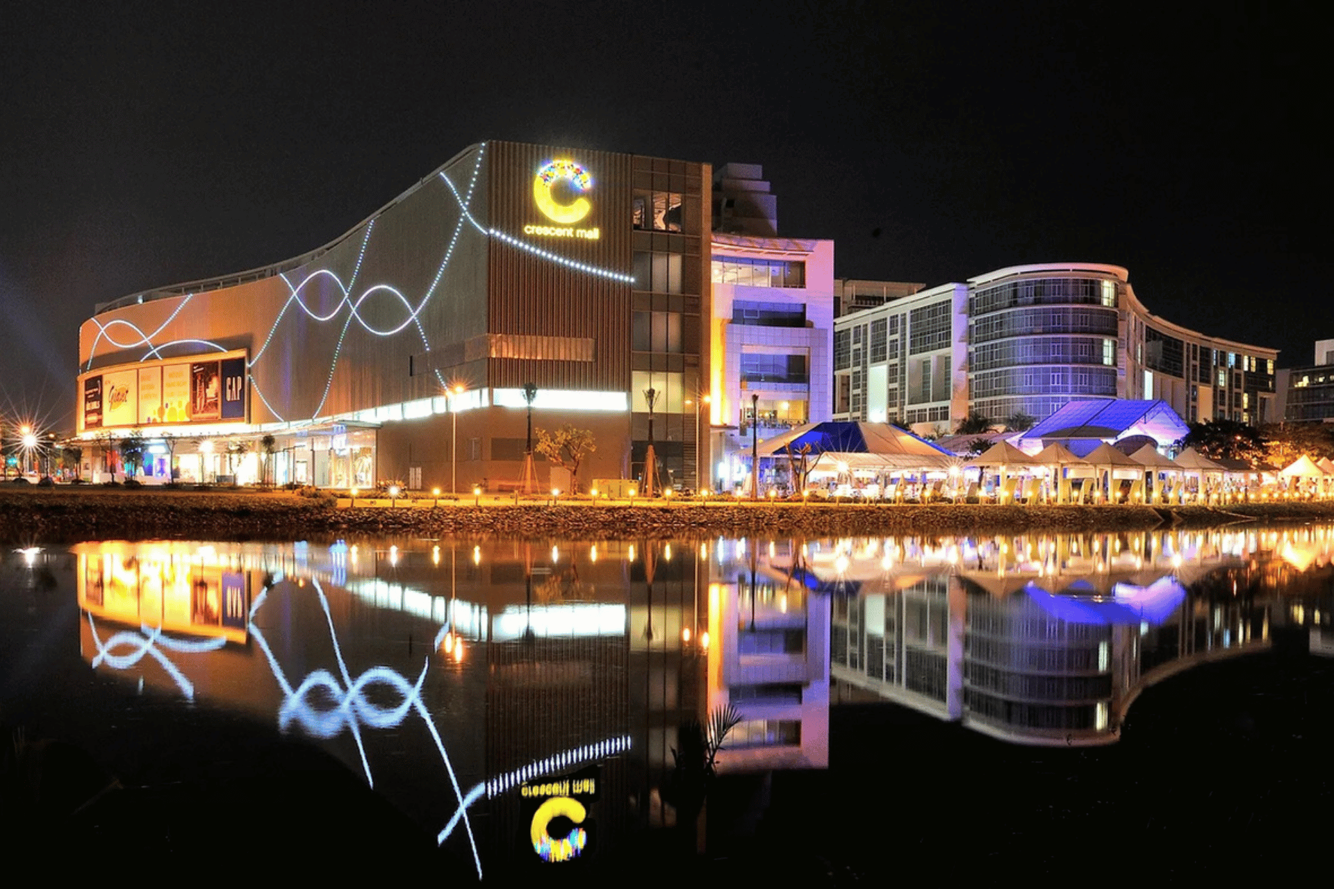 Crescent Mall, Ho Chi Minh City Shopping mall