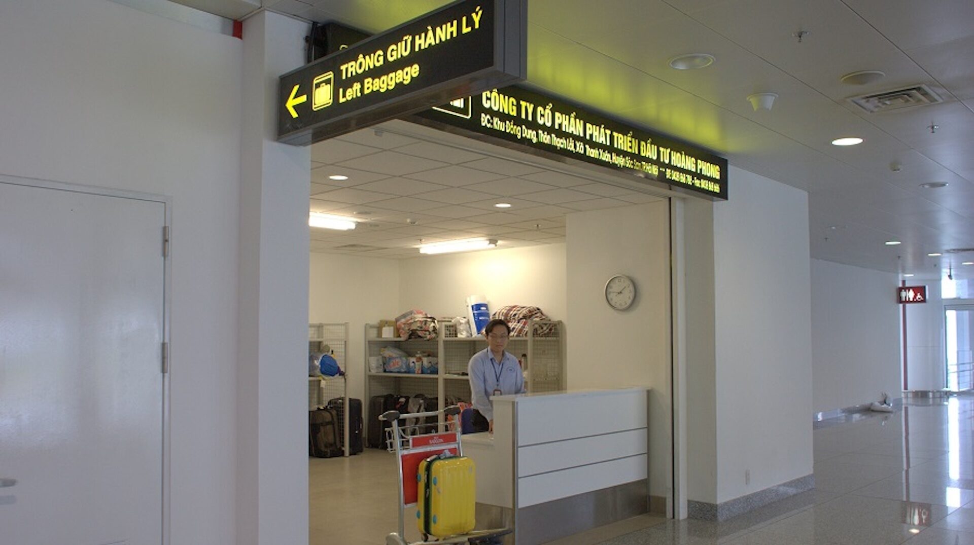 hanoi luggage storage - airport