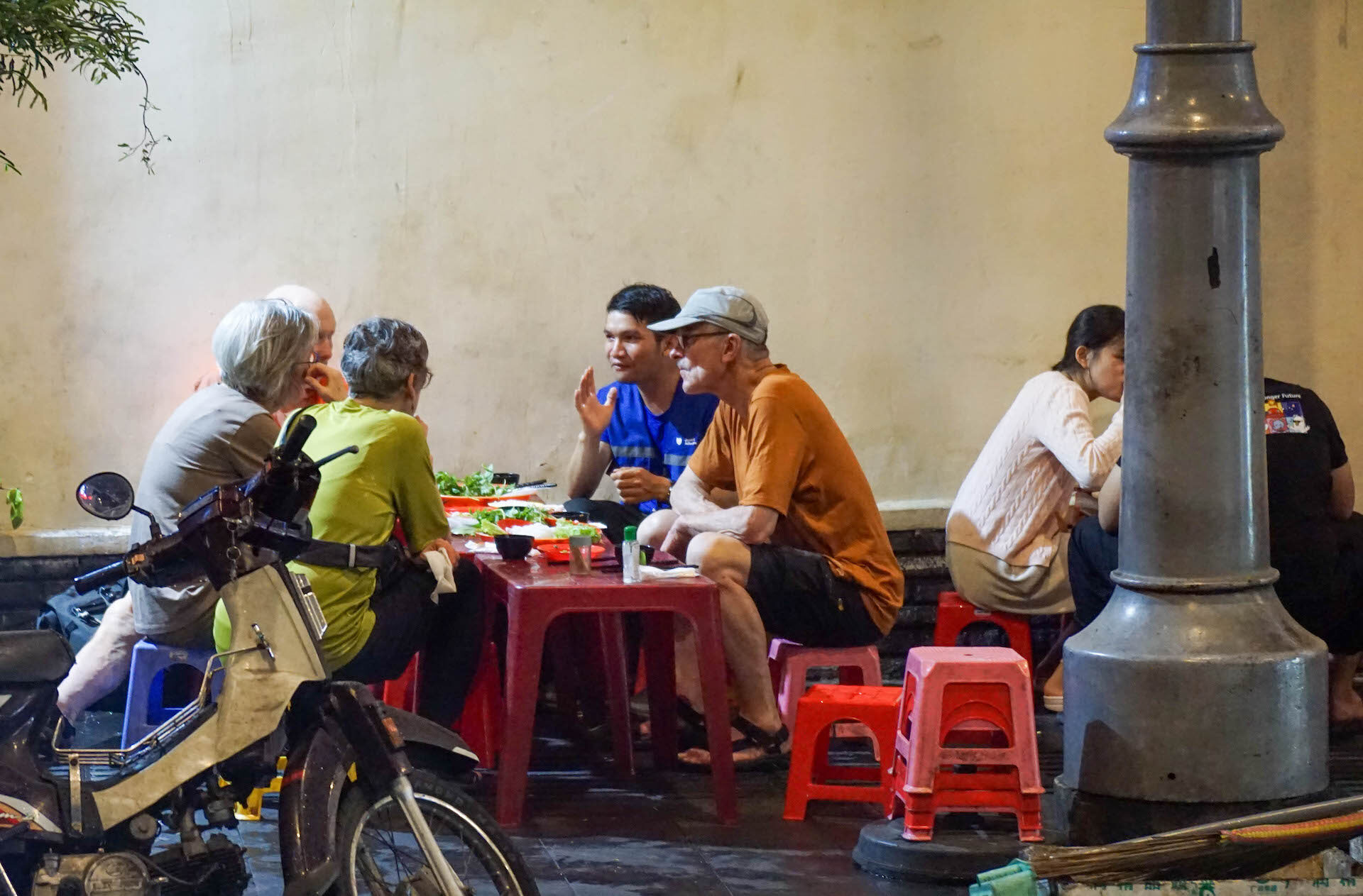 saigon motorbike tour - food