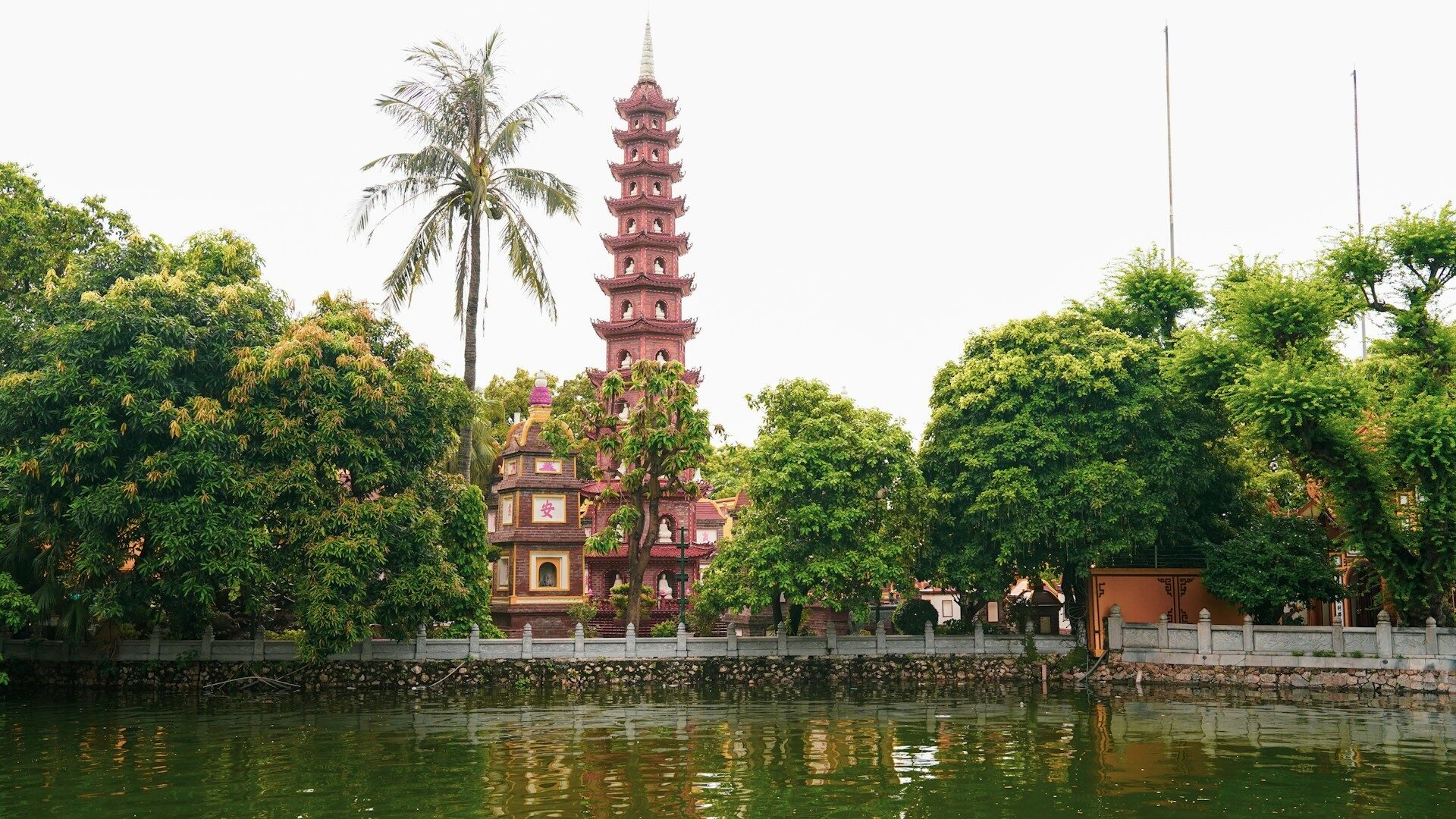 Truc Bach Lake