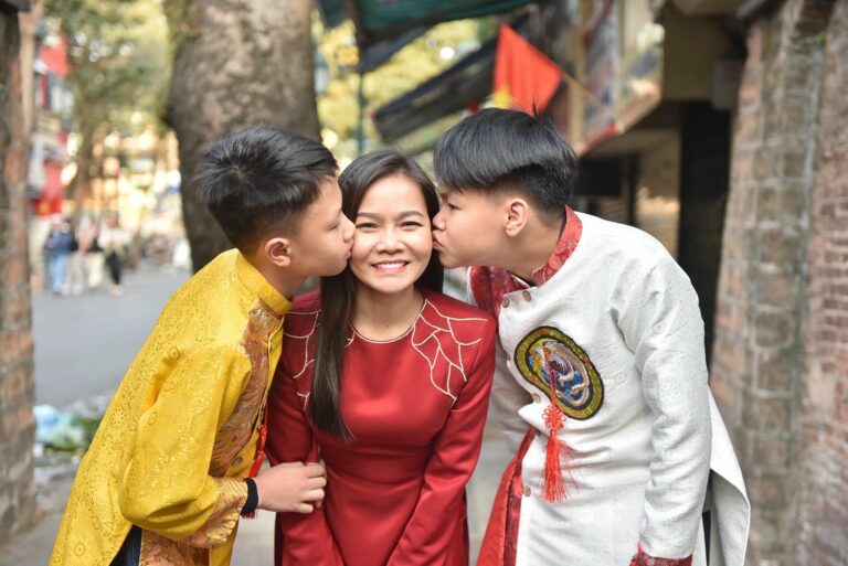 vietnamese family day