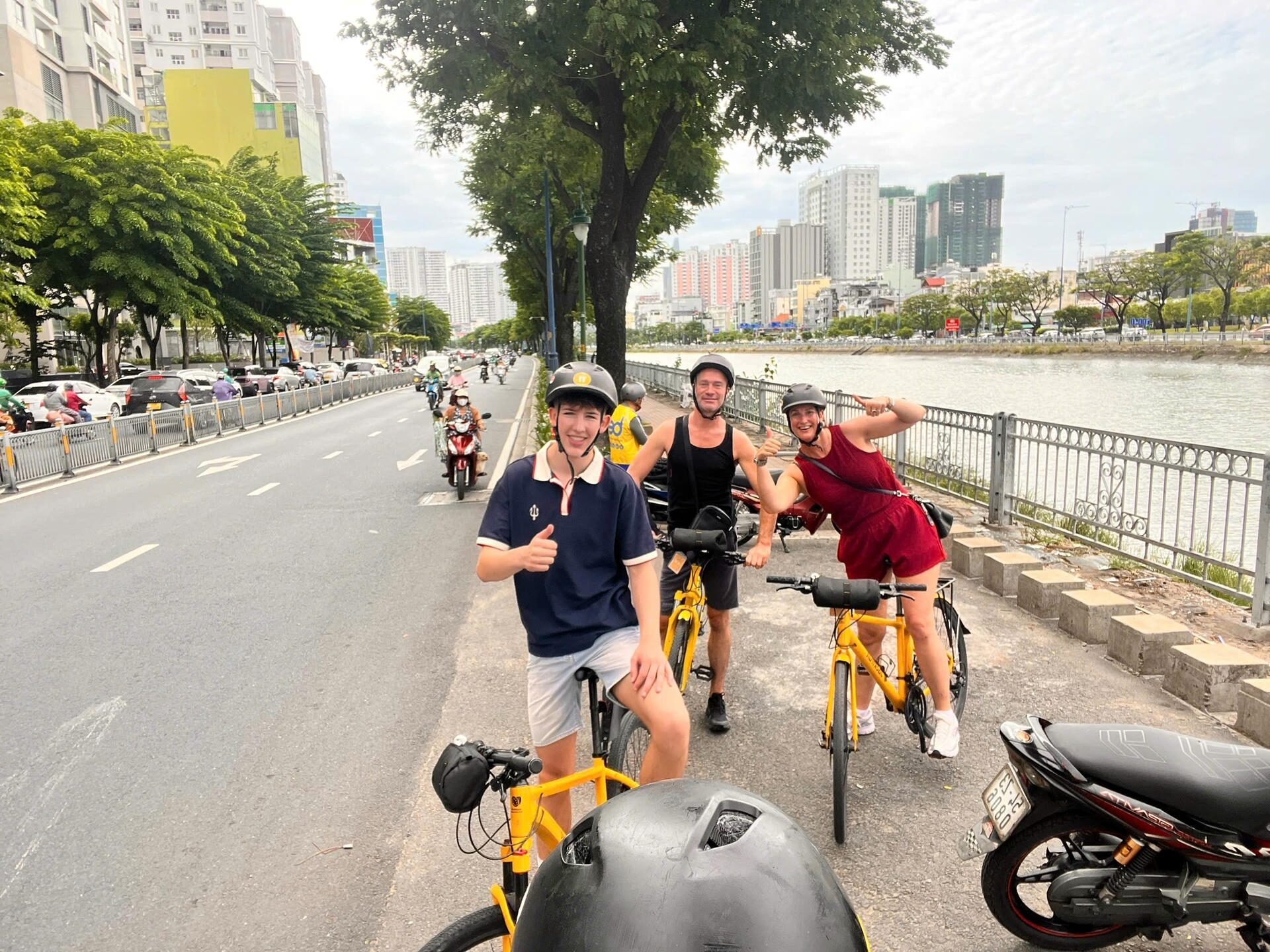 family cycling tour in Saigon starting point