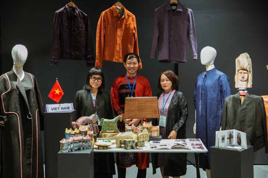 KILOMET109 at an event_Where to buy souvenirs in Hanoi_Jackfruit Adventure